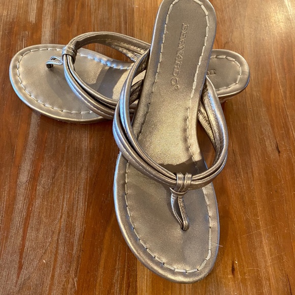 Bernardo Miami Wedge Platinum/Calf 6.5 - Picture 3 of 3